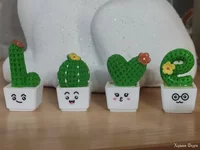 Декоративные фигурки из кактусов love