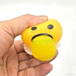 Яйцо рыгунчик игрушка