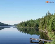 Super-Lake-Screensaver_1.webp