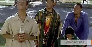 kinopoisk_ru-Don-t-Be-Menace-to-South-Central-While-Drinking-Your-Juice-in-Hood-658707.jpg