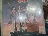 Продам новую пластинку Kiss Destroyer юбилейное делюкс издание с бонусами