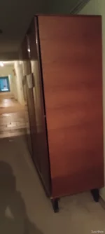 Продам шифоньер трехдверный, б/у.