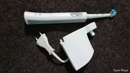 Зубная щётка BRAUN 3D Pulsating tootbrush с блоком питания/зарядным устройством (из Германии)