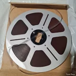 продам немецкую пленку на алюминиевой катушке 22 см..