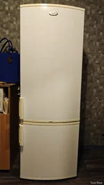 Продам холодильник Whirlpool ARC5521б/у