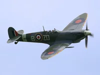 Ray_Flying_Legends_2005-1.webp
