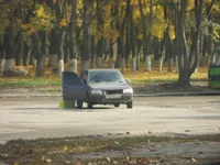 ,угол пр-та Иллича, угол пр-та.Дзюбы( круг маршруток-троллейбуса).webp
