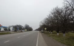 .Высокий, трасса Харьков -Симферополь, ул.Ощепкова, напротив строй магазина.webp