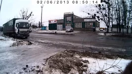 DR085005.AVI_snapshot_00.09_[2013.02.06_19.39.50].webp