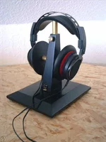 iq_hpstand2.webp