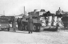 Танк «Тигр» с тактическим номером 822, 8-й тяжелой роты, второго танкового полка СС, дивизия Дас.jpg