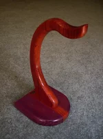 HeadphoneStand2web.webp