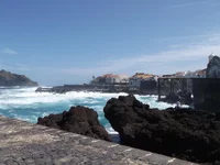 908221.webp