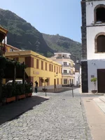 908225.webp