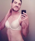 vmfxKCBUBxY.jpg