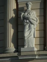  в кепке.webp