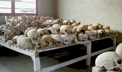 Rwandan_Genocide_Murambi_skulls.webp