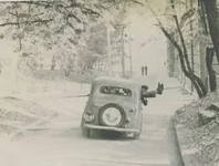 L.webp