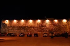 x_1947d75a.webp