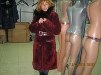 114311265_4_644x461_prodam-novuyu-mutonovuyu-shubu-temnbordovogo-tsveta-moda-i-stil_rev002.webp
