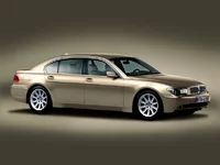 7_ser_sedan_download_06.webp
