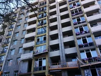 frontview_08.webp