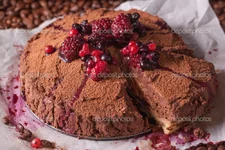 depositphotos_29166933-Coffee-dessert-with-berries.webp