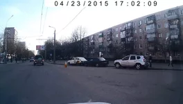 DR170021.AVI_snapshot_01.46_[2015.04.23_20.57.59].webp