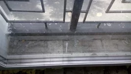 11_window_01.webp