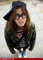 Geek-Girl--32044.webp