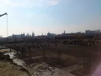 8KsAFJzWU-M.webp