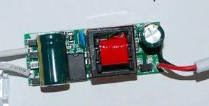 led1b.webp