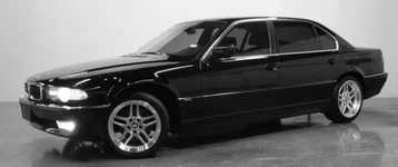 bmw_740.webp
