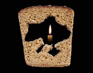 свеча в хлебе.jpg